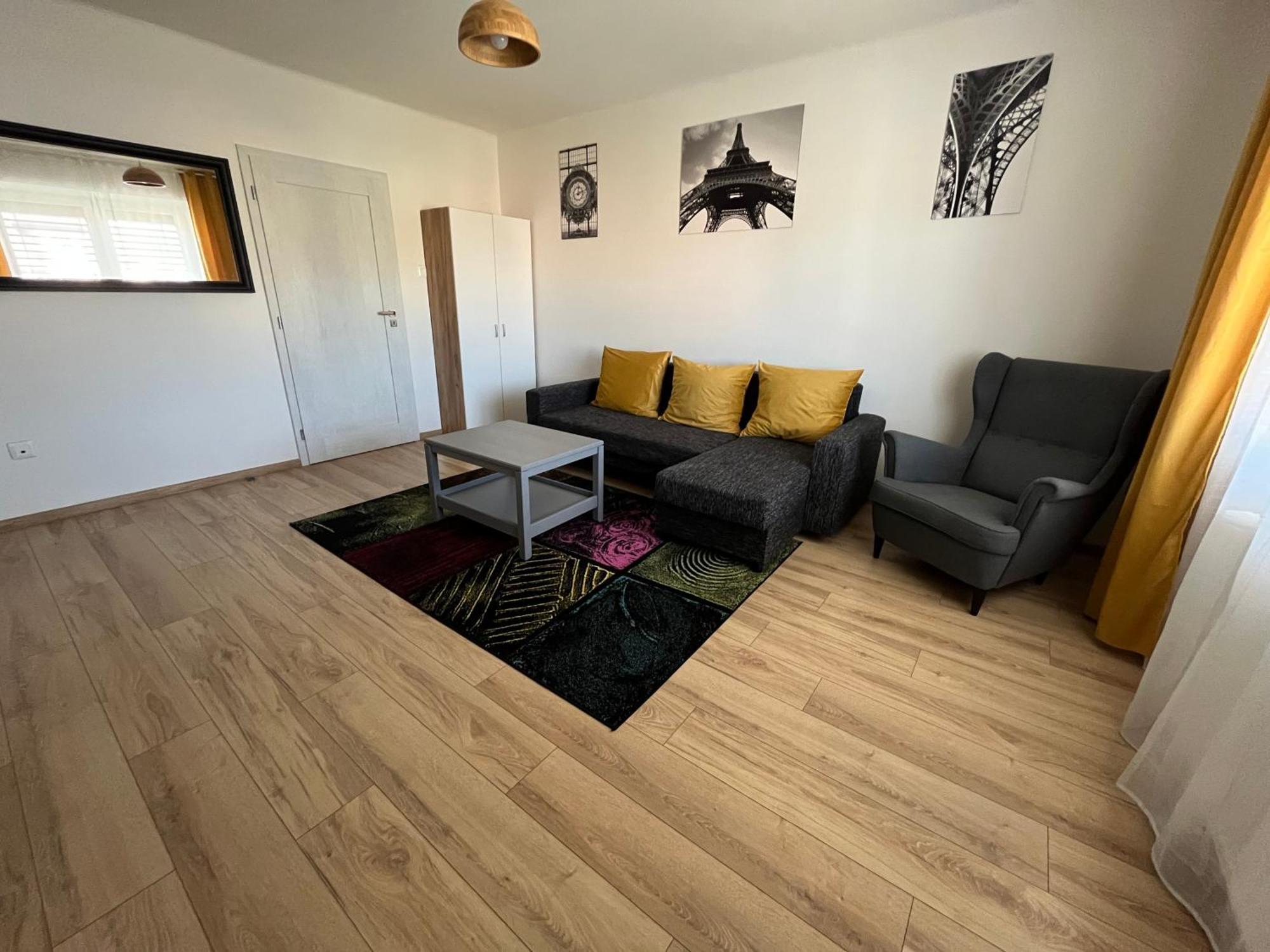 Apartments Trenčín エクステリア 写真